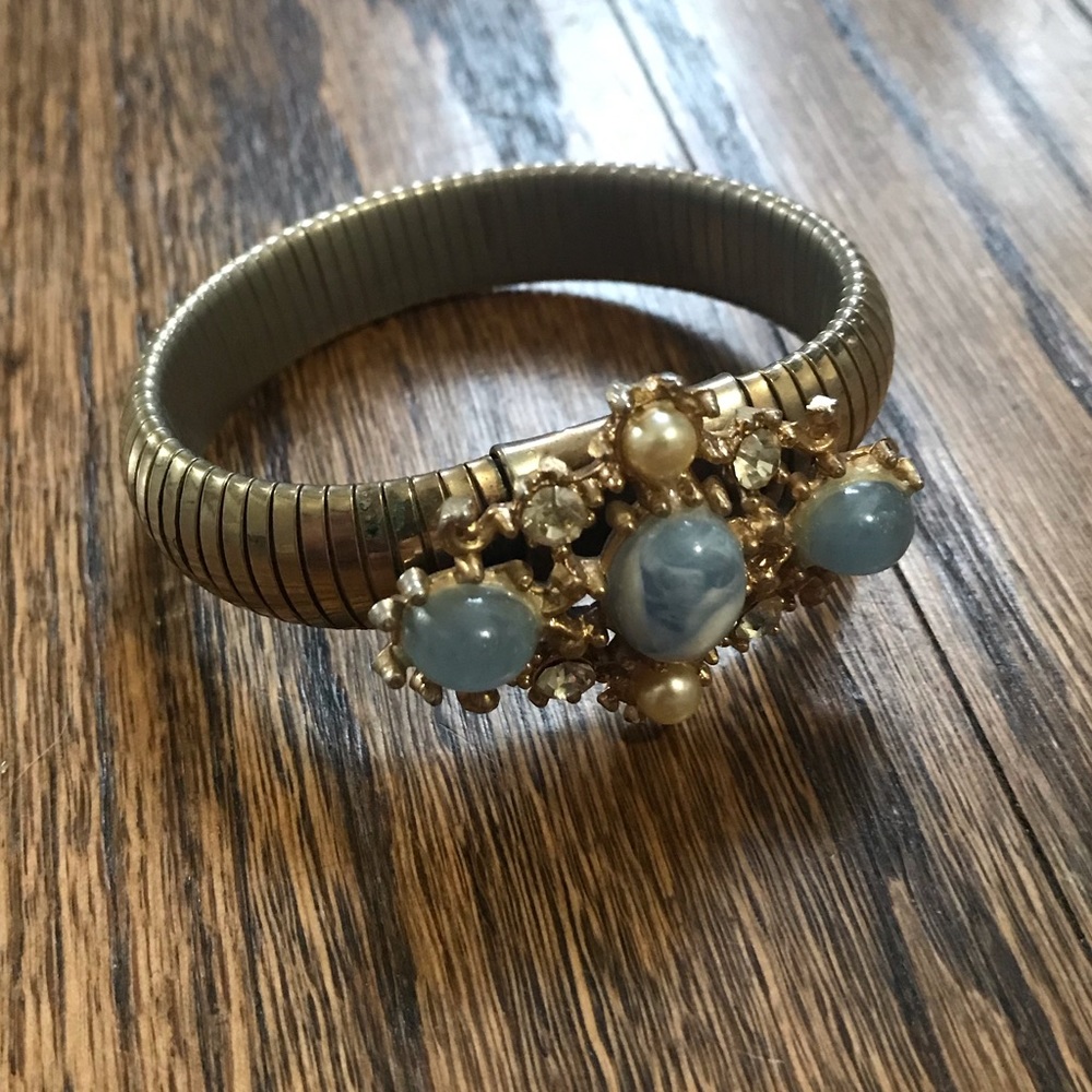 SOLD Vintage Bauble Bracelet